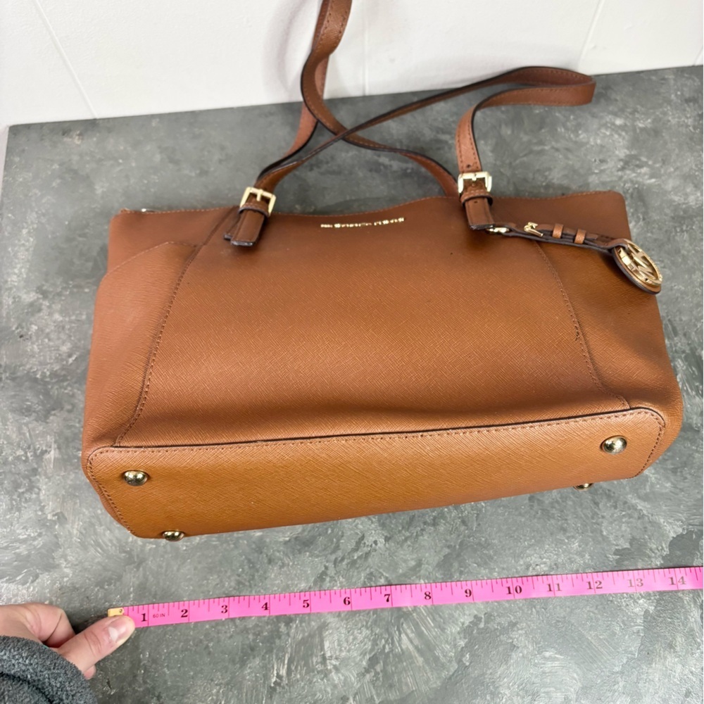 Michael Kors brown Saffiano leather Jet Set Top-Zip Tote bag - Picture 15 of 16